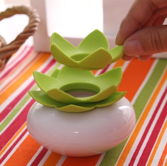 💙 4/$20 Lotus ToothPick Holder - Picture 5 of 5